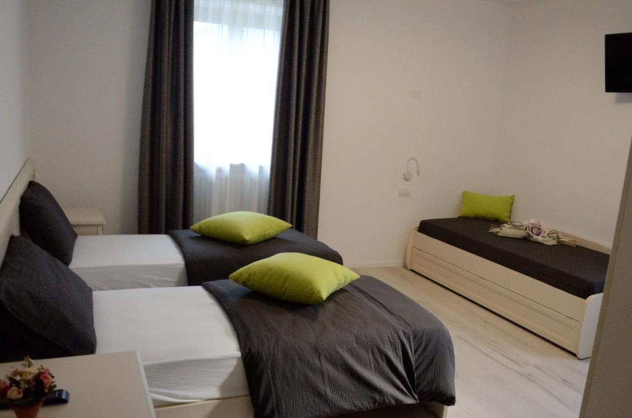 Al Trifoglio Bed & Breakfast Campodenno Bagian luar foto