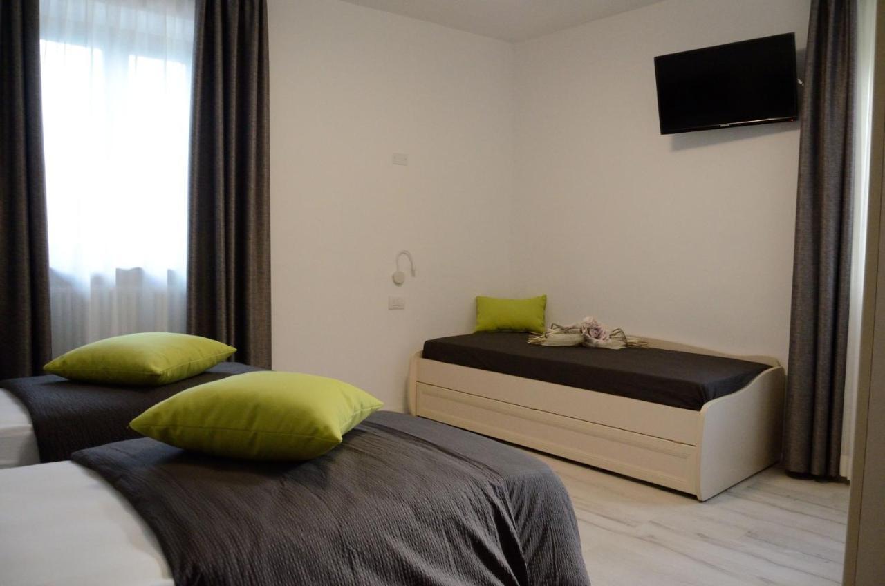 Al Trifoglio Bed & Breakfast Campodenno Bagian luar foto